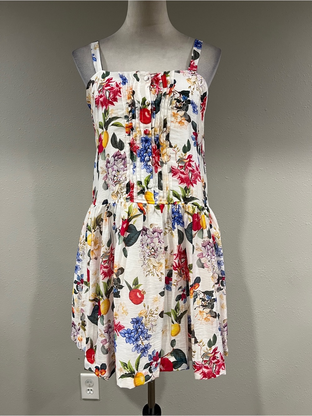 Taylor White Floral Sundress with straps size 10